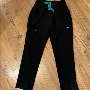 FIGS scrub set - black